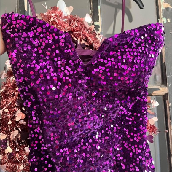 Prom Dress - Picture 3 of 5